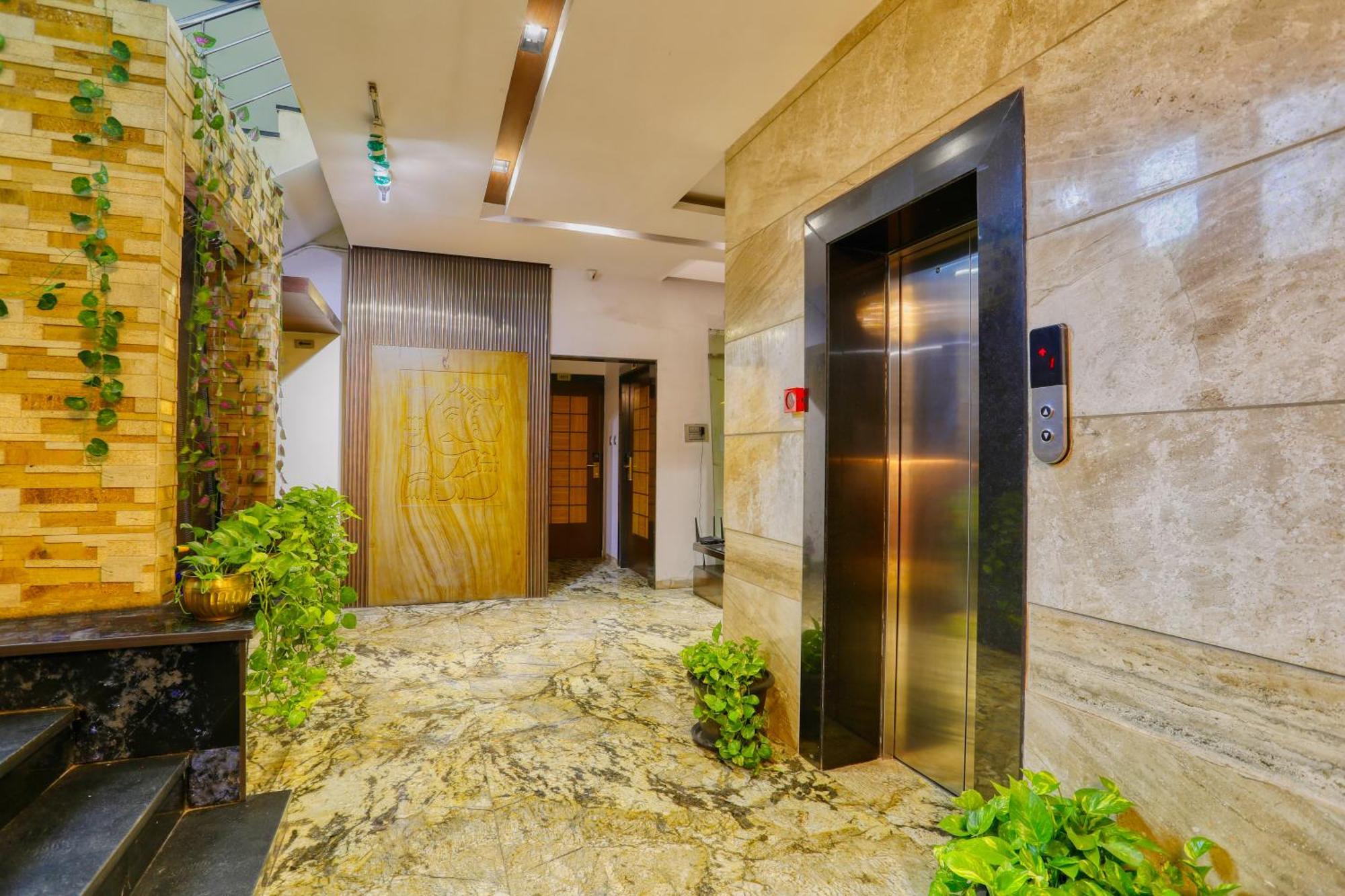 The Ashoka Hotel Indore Exterior foto