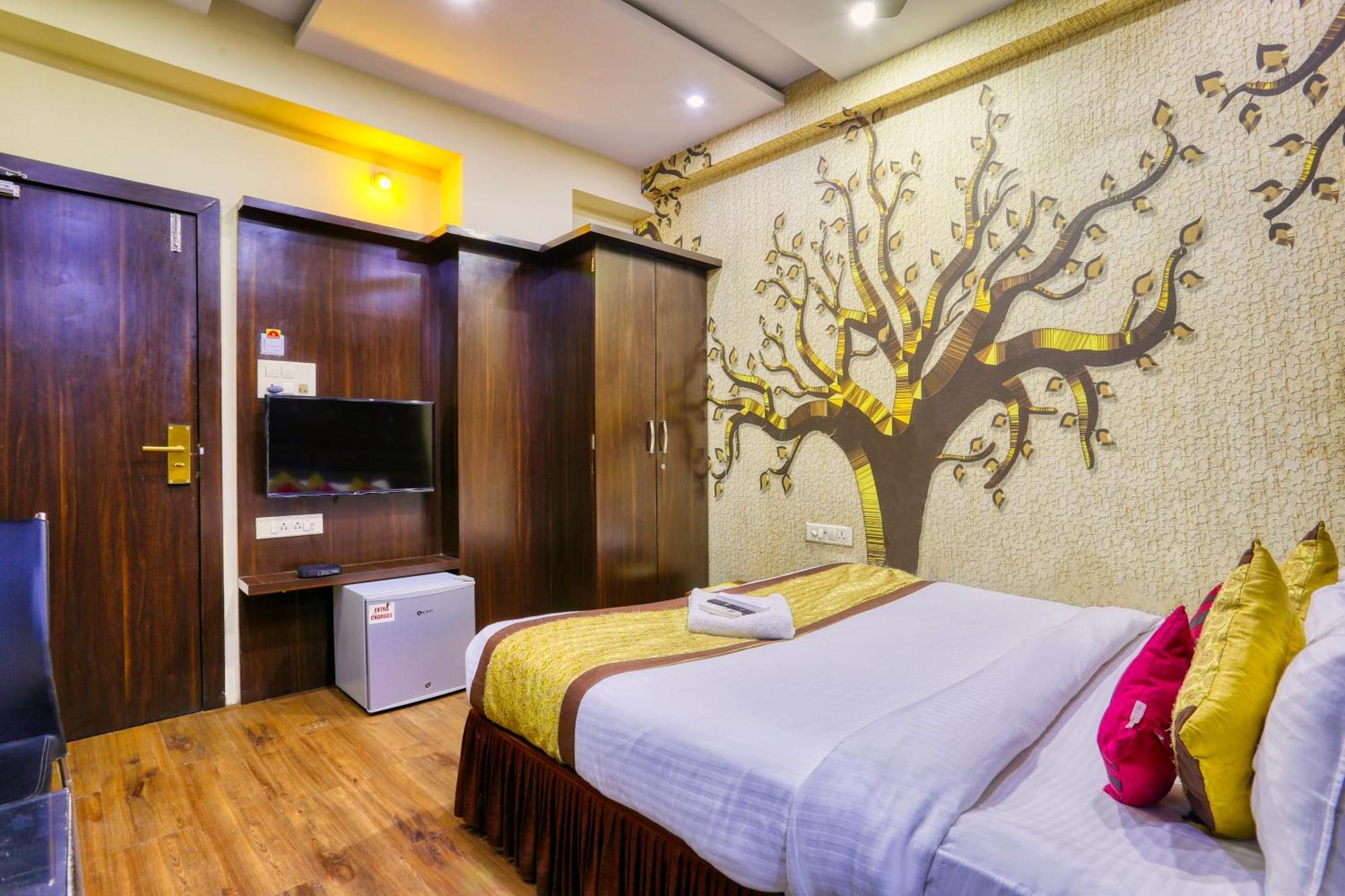 The Ashoka Hotel Indore Exterior foto
