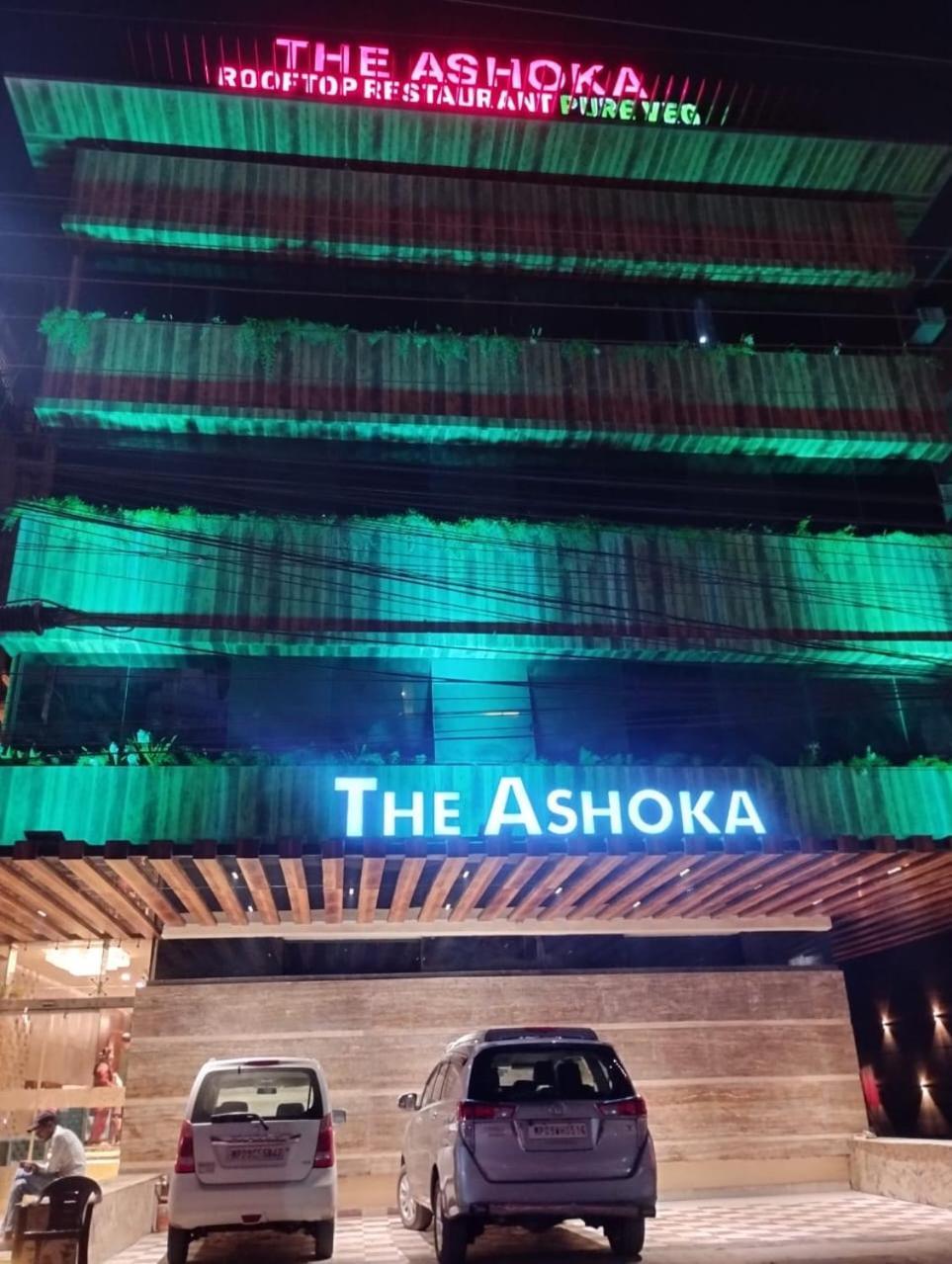 The Ashoka Hotel Indore Exterior foto
